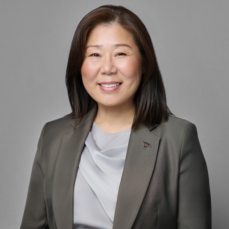 Headshot of Ji Youn Park, accounting and tax services team member.